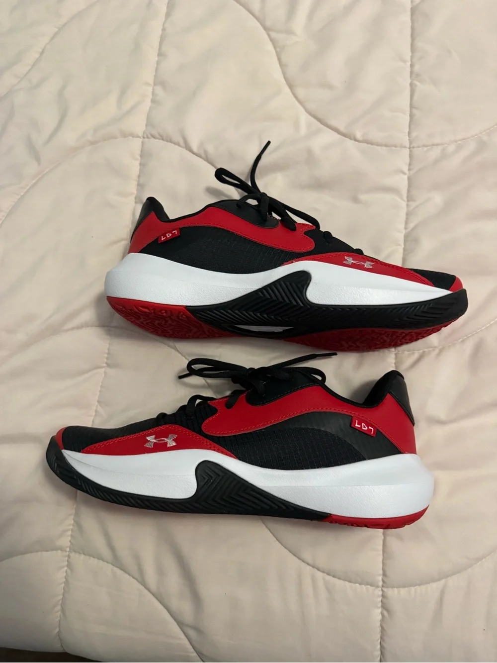 Under Armour Lockdown 7 LD7 Black and Red Men's Low-Top Sneakers